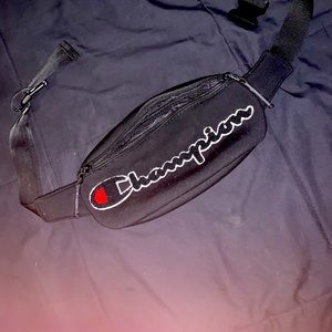 Champion fannypack